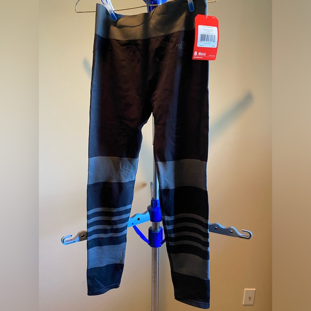 NWT The North Face black & gray striped workout tights